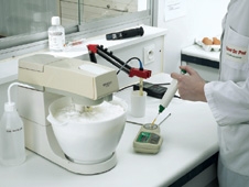 EQUIPEMENT DE LABORATOIRE